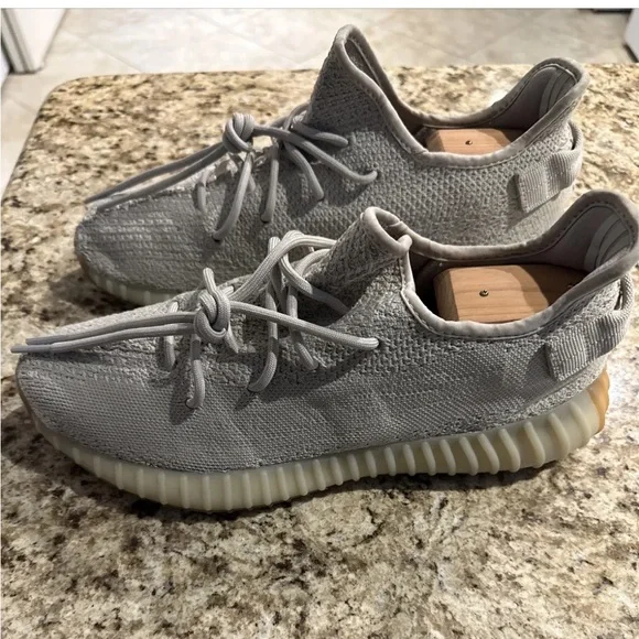 Adidas Yeezy Boost 350 V2 Sesame